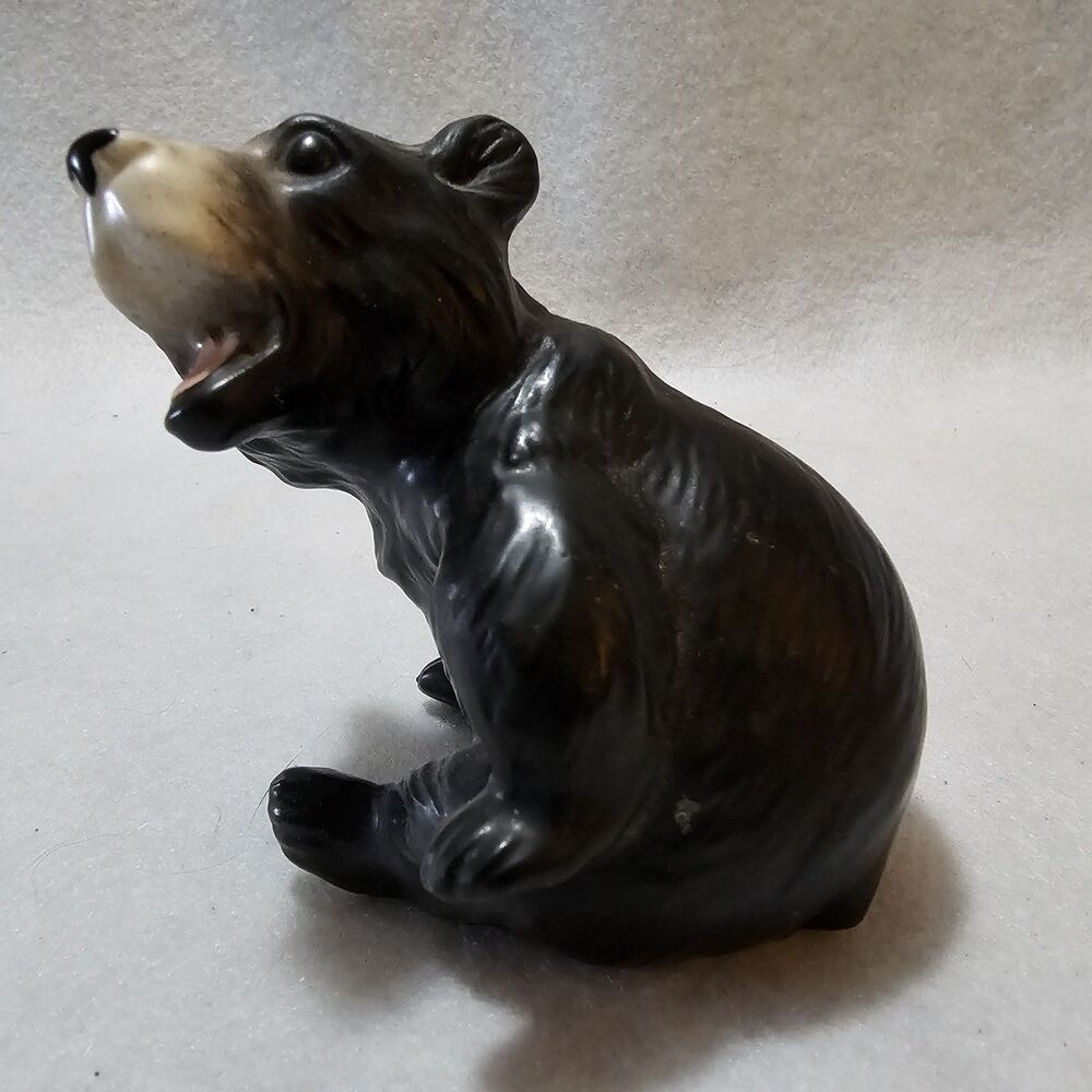 Norcrest Black Bear Ceramic Figurine. Vintage.
